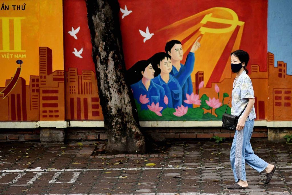 Hà Nội mùa dịch, ngày 8/4/2020. Ảnh: MANAN VATSYAYANA / AFP.