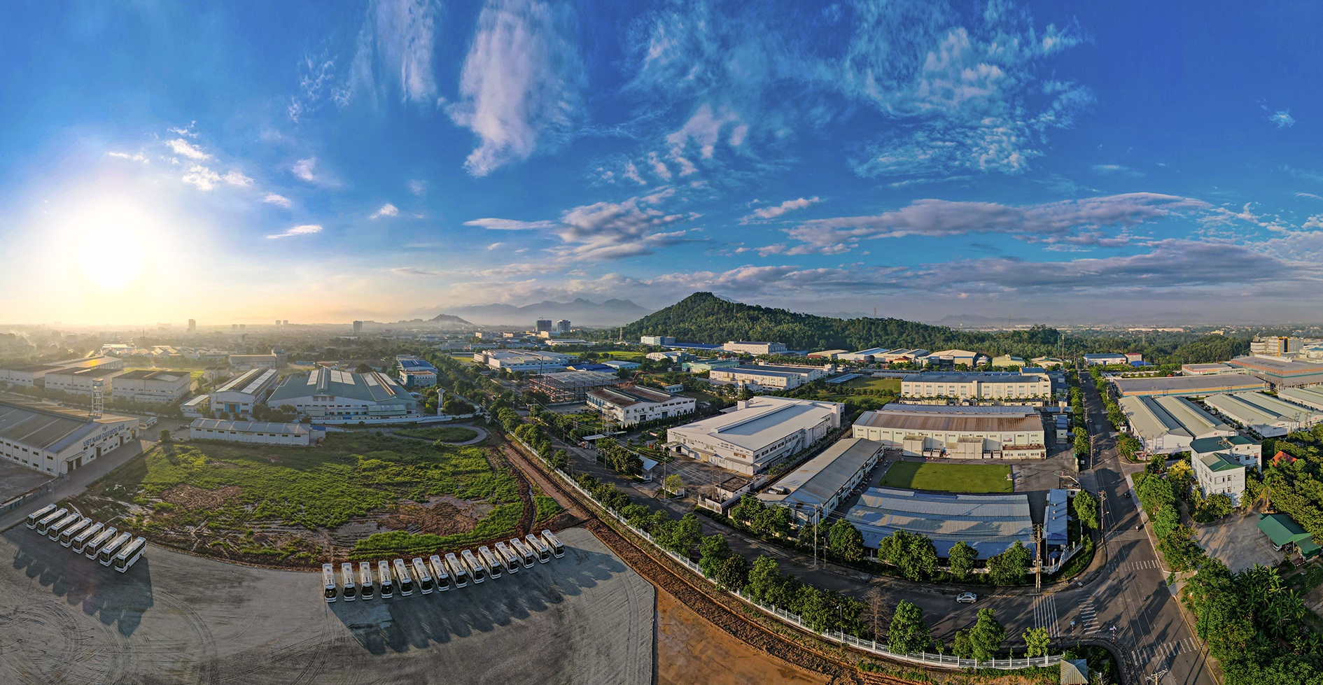 Nhà nước đã trải thảm đỏ cho doanh nghiệp FDI thế nào? Vĩnh Phúc xây dựng nhiều khu công nghiệp nhằm thu hút các nhà đầu tư FDI. Ảnh: Khánh Linh. Nguồn ảnh: Báo Dân Trí.